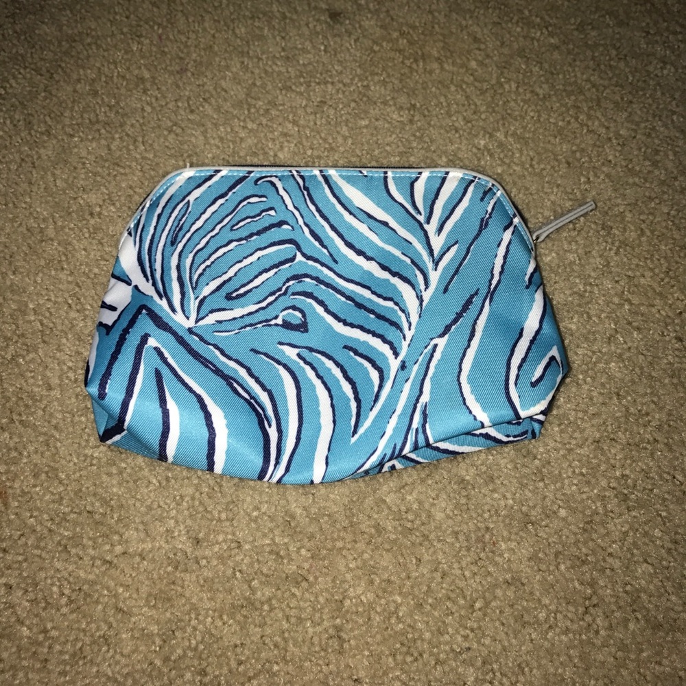 Makeup bag