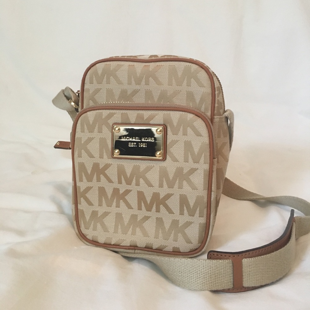 Michael Kors cross body