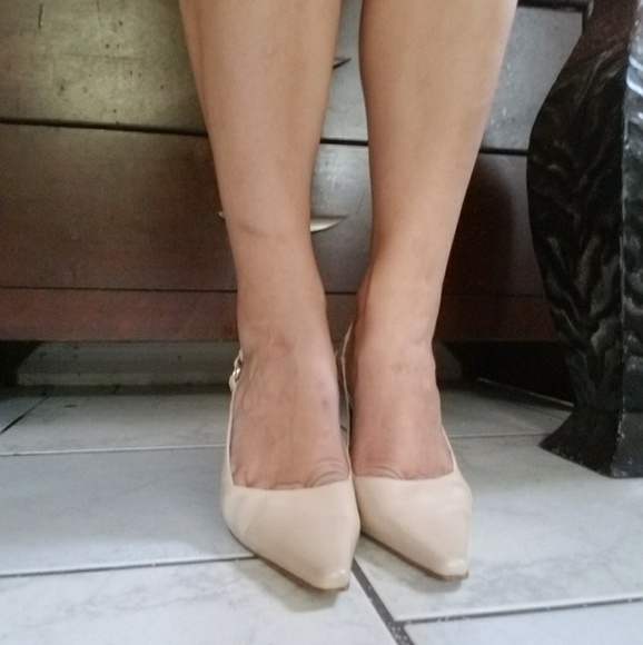 GUC, BCBG girl high heels - Picture 2 of 7