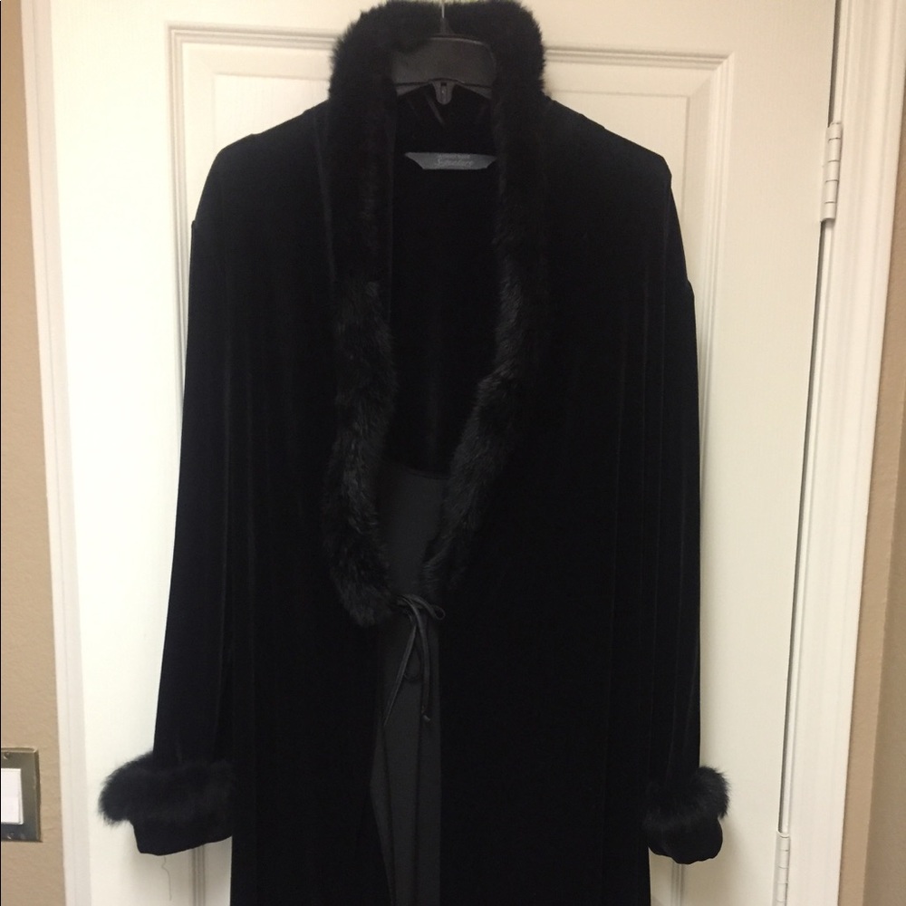 Elegant black velvet robe.