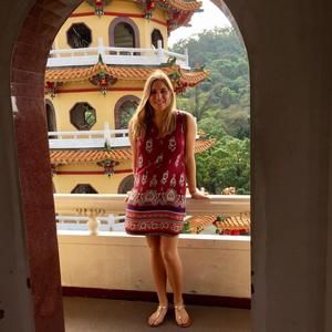 Meet your Posher, Claire