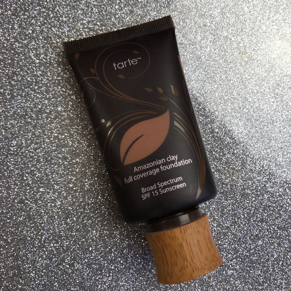 Tarte Amazonian Clay foundation deep honey