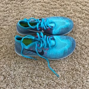 Nike free RN flyknit women's 7.5 NWOT