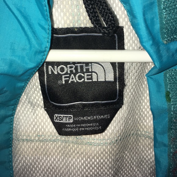 Blue North Face Windbreaker - Picture 3 of 3