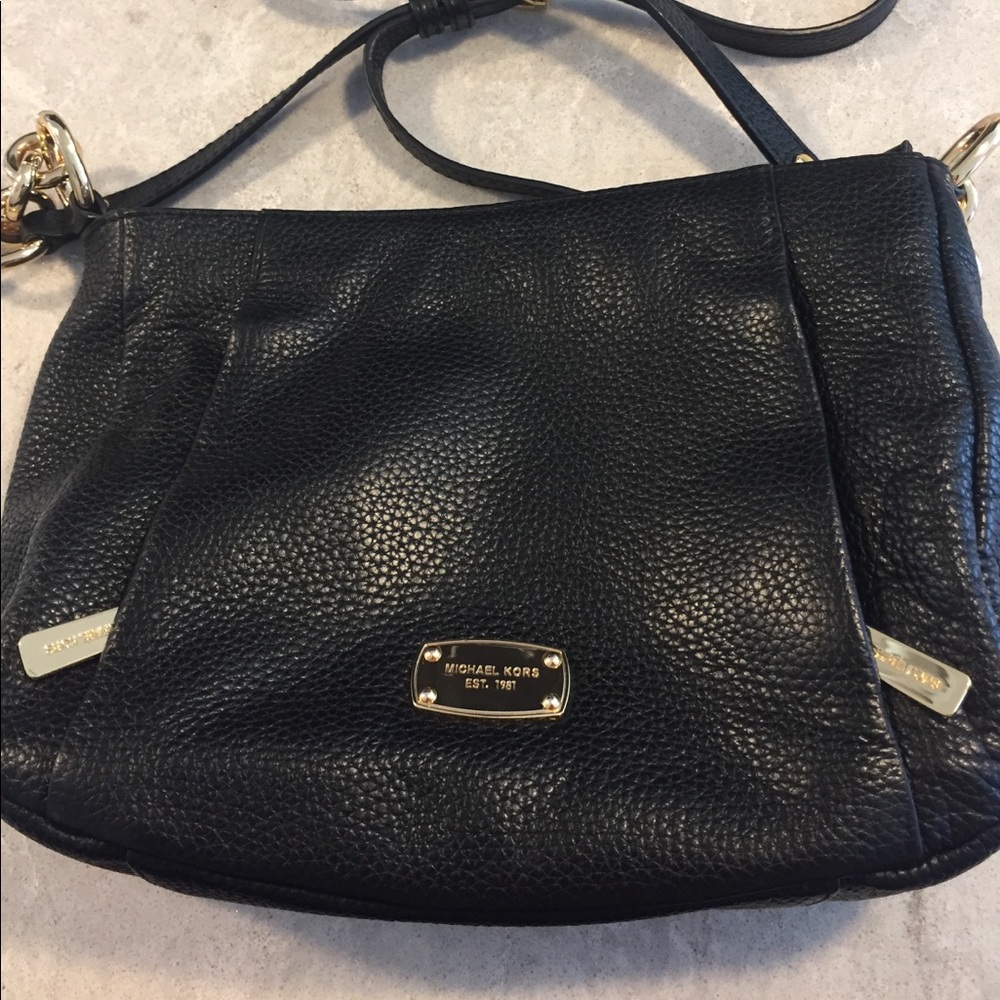 ✨ Michael Kors crossbody ✨