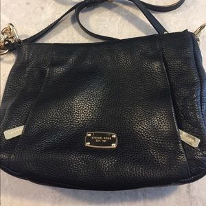 ✨ Michael Kors crossbody ✨