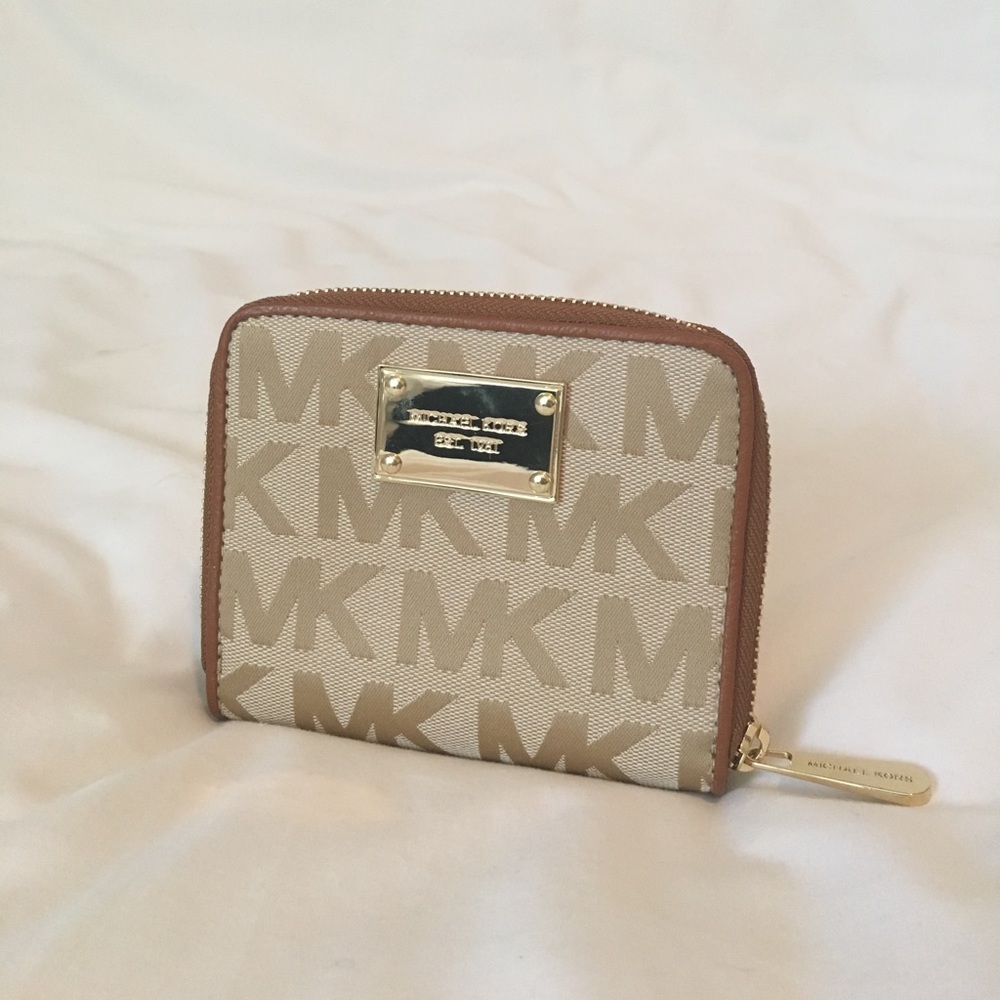 Michael Kors bifold wallet