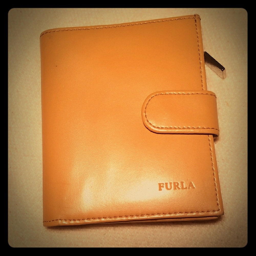 Furla tan leather wallet