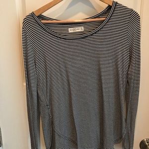 Abercrombie & Fitch long sleeve T-shirt