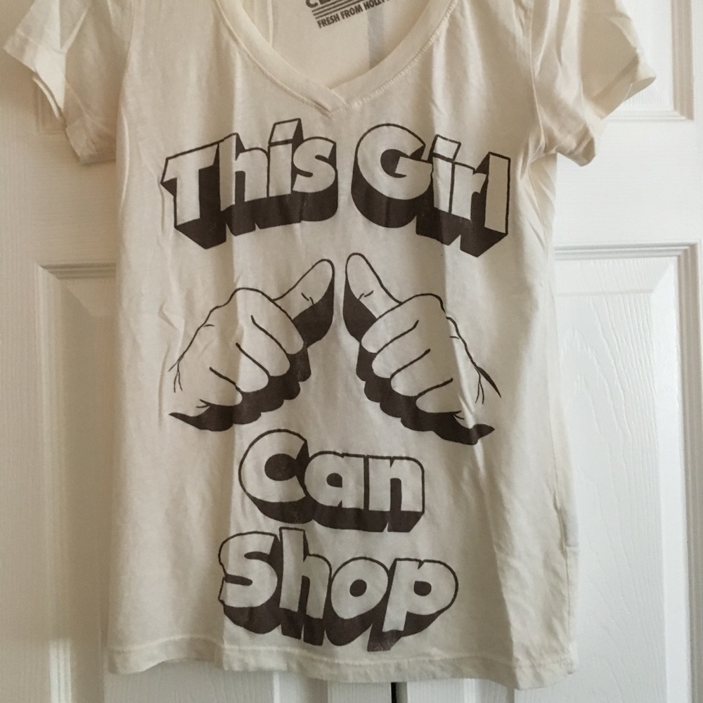 This girl can shop tee