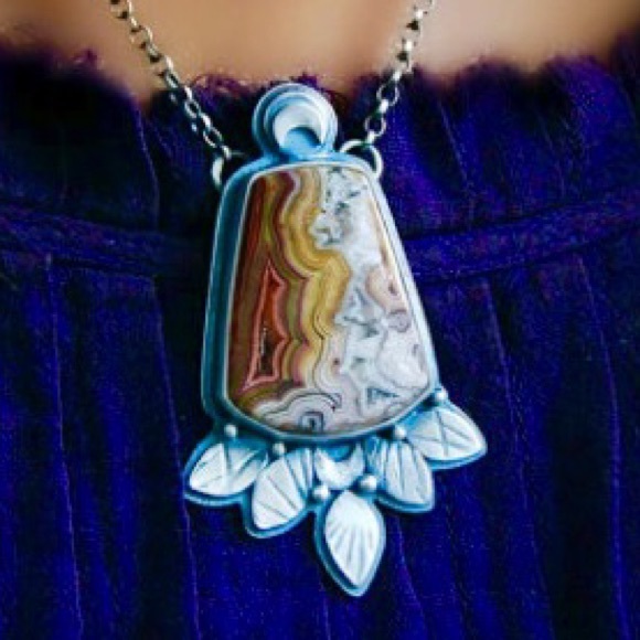 SALE! STERLING SILVER MONTANA AGATE NECKLACE! - Picture 2 of 7