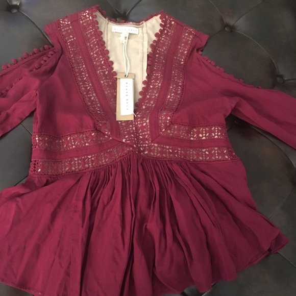 NWT Blush Noir Cold Shoulder Peplum Top - Picture 3 of 5