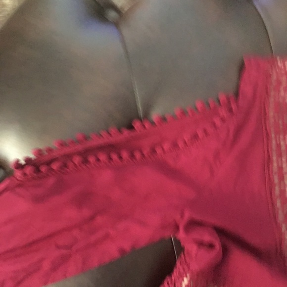 NWT Blush Noir Cold Shoulder Peplum Top - Picture 4 of 5