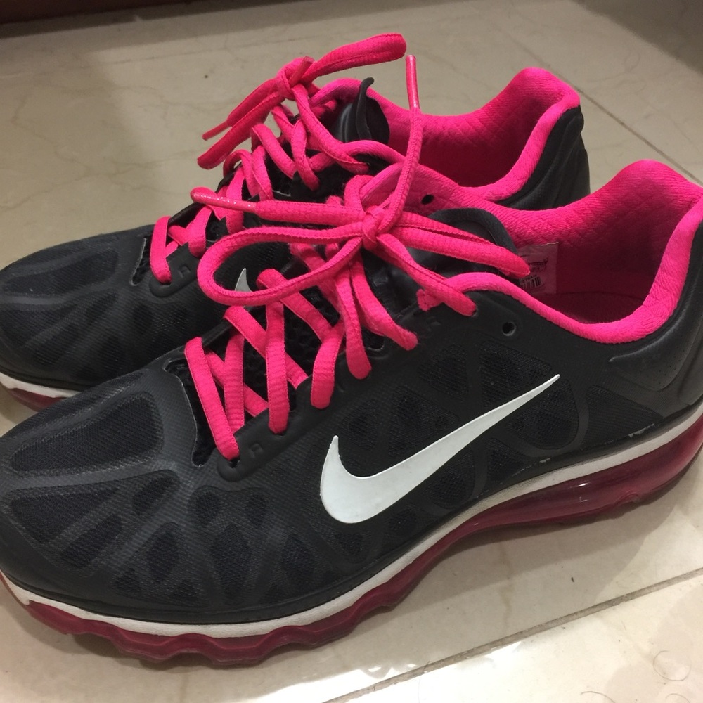 Nike Air Max's