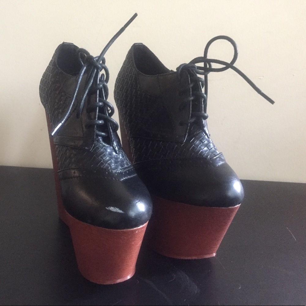 Privileged Cut-Out Platforms - Picture 6 of 6