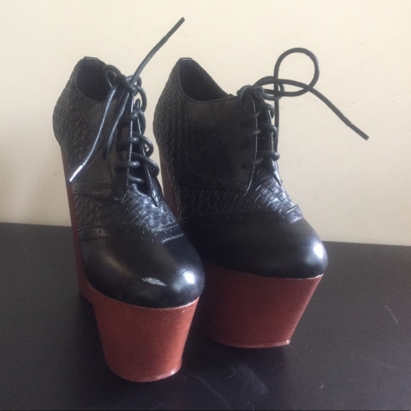 Privileged Cut-Out Platforms - Picture 6 of 6