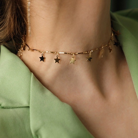 Gold dangling star choker RESTOCK - Picture 3 of 4