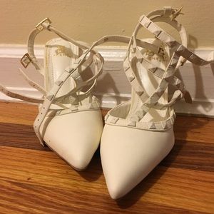 White Valentino style pointed toe shoe