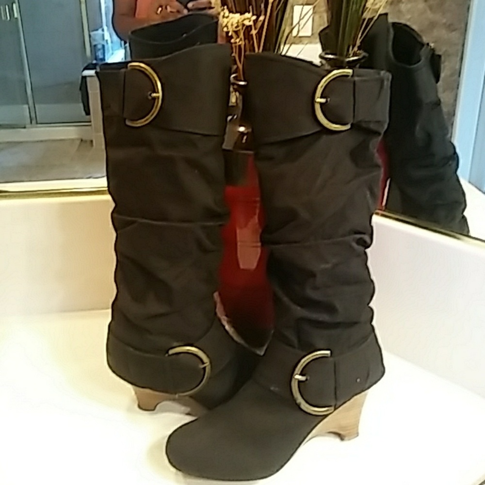 Black Boots
