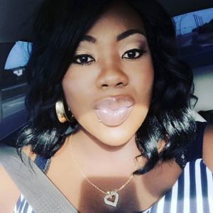 Meet your Posher, Tiffany