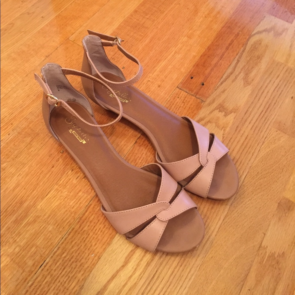 Seychelles tan wedged sandals