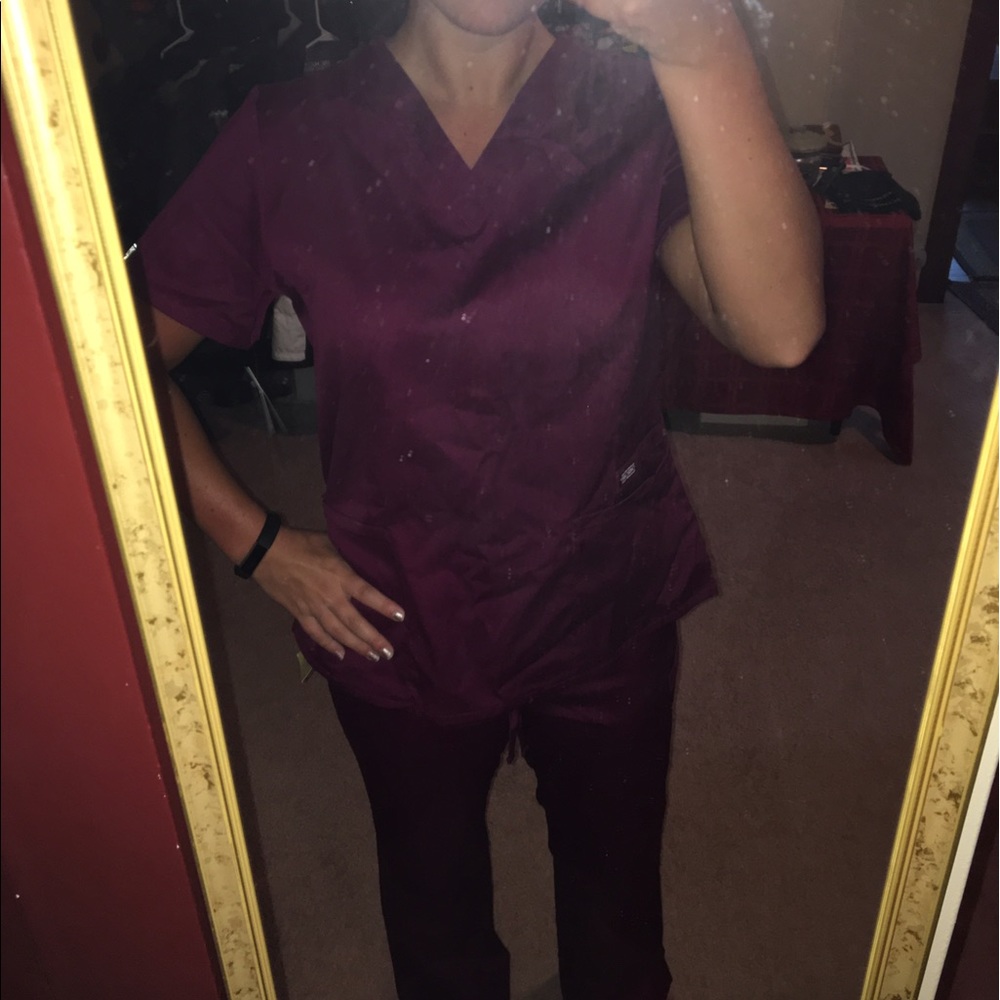 Scrubs - Picture 2 of 5