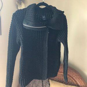 Beautiful knit zip up sweater