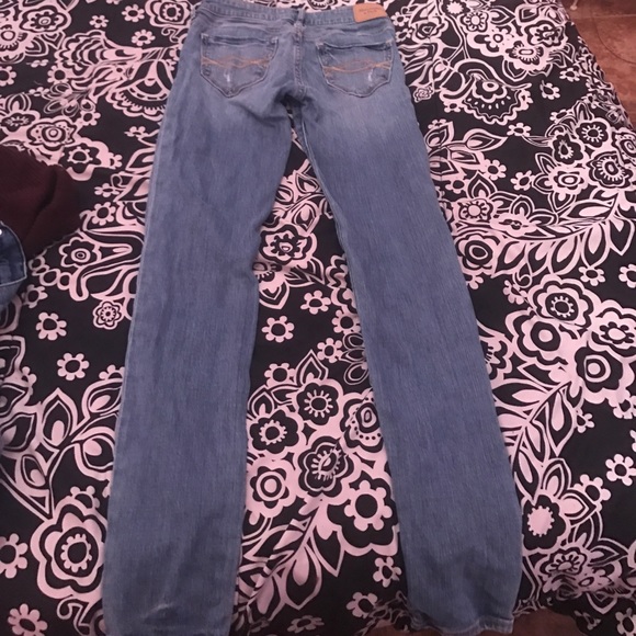 ABERCROMBIE AND FITCH JEANS - Picture 3 of 4
