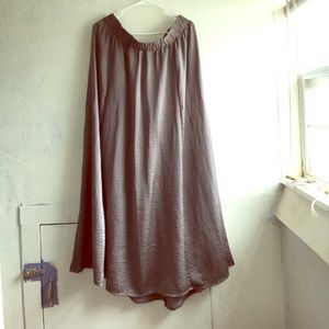 ✨Shimmery silver maxi skirt✨