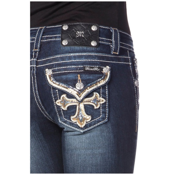 Miss Me Cross Sequin Flap Pocket Bootcut Jeans NWT - Picture 2 of 3