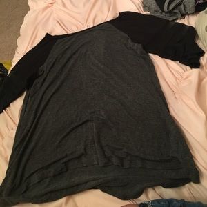 Quarter sleeved t shirt