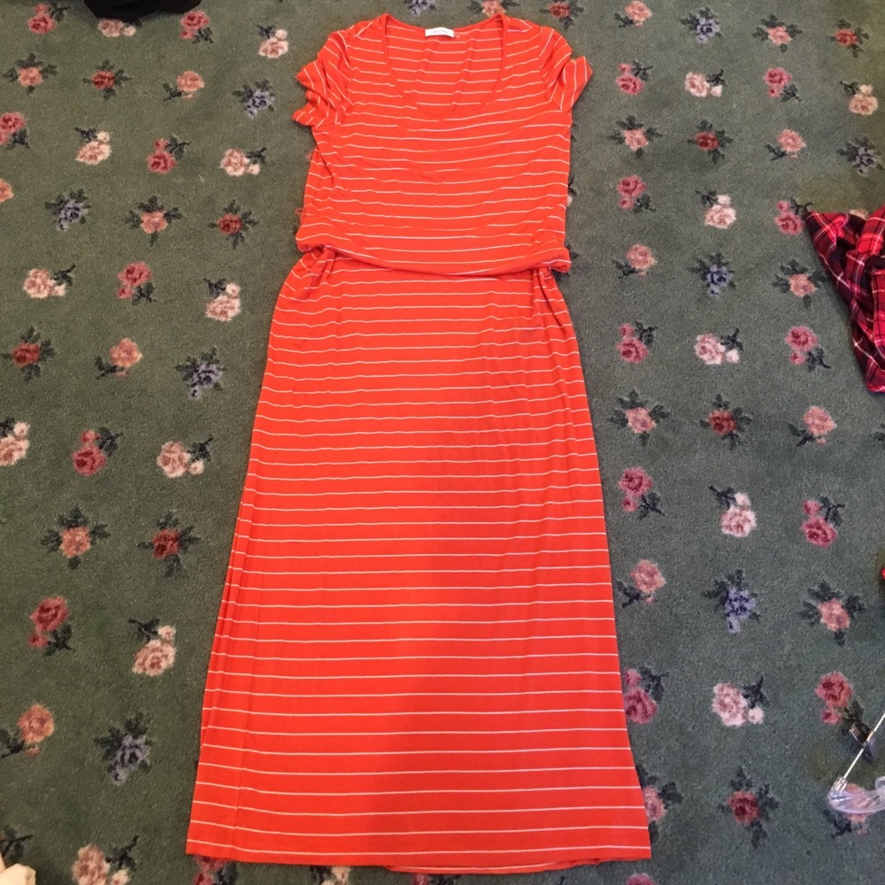 Amazing Calvin Klein maxi dress!