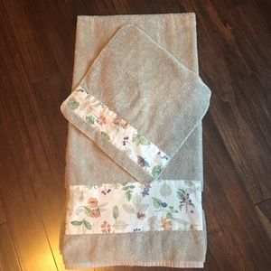 Longaberger bath & wash towel
