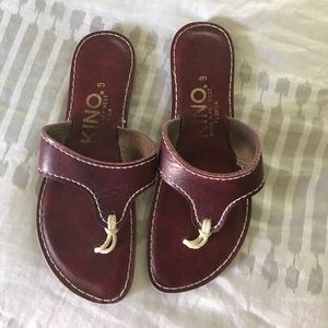 Kino "Lily" sandals - burgundy- size 9