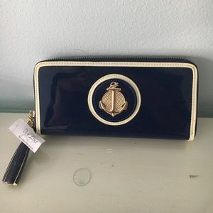 Bosom Buddy navy and white clutch wallet
