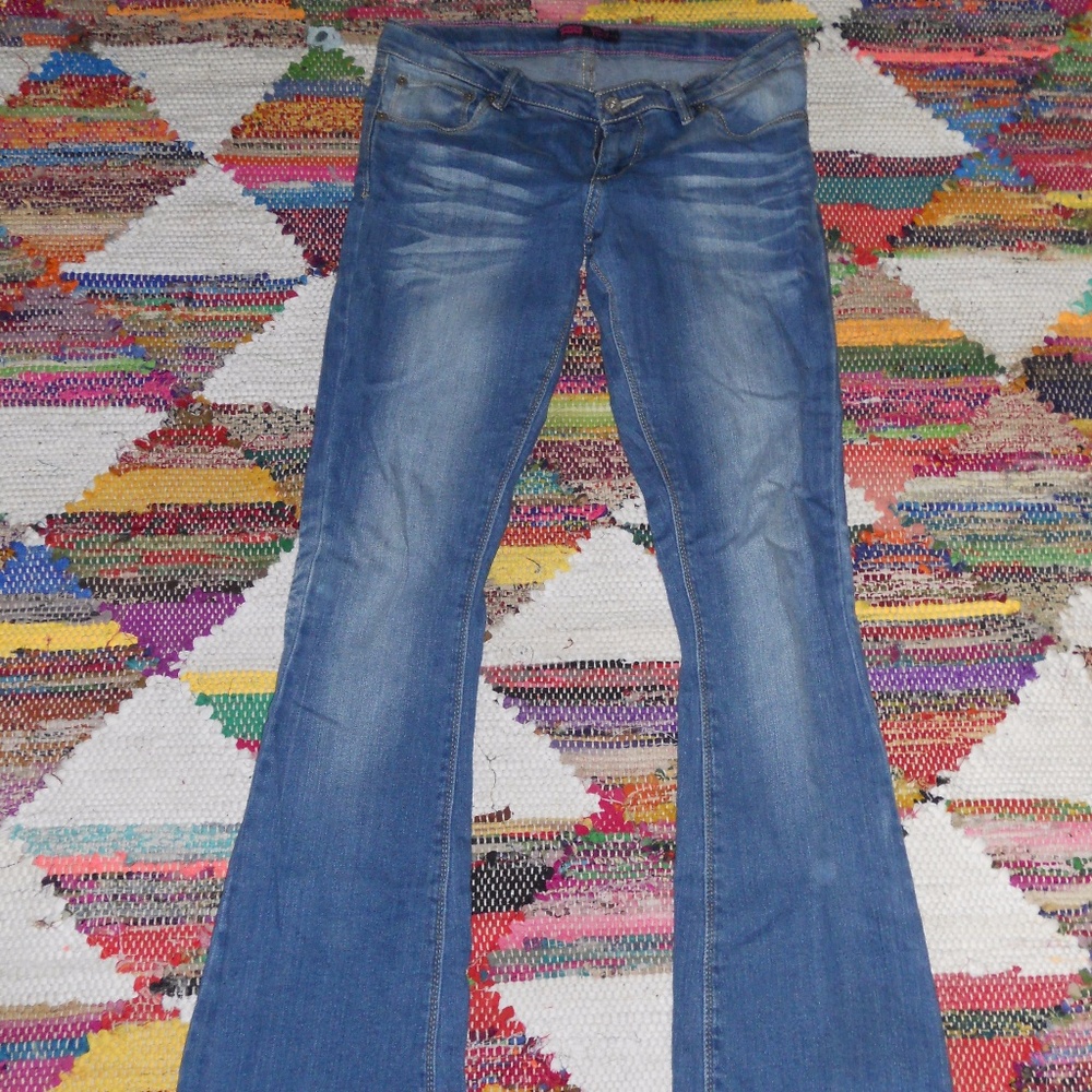*5 for $25* Levi's Skinny Flare Girls Jeans sz 16