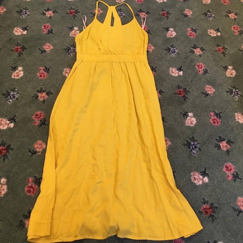 Women's midi yellow dress