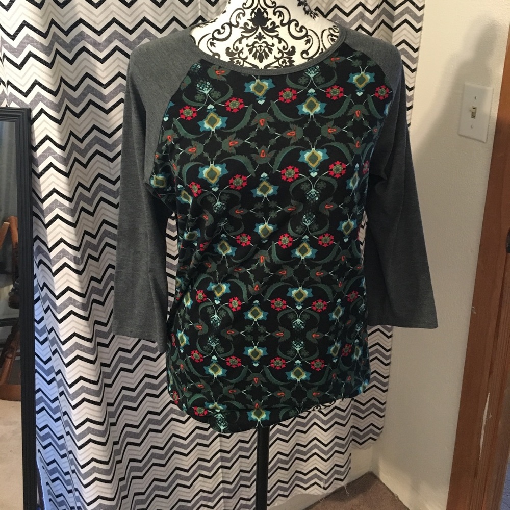Lularoe randy T