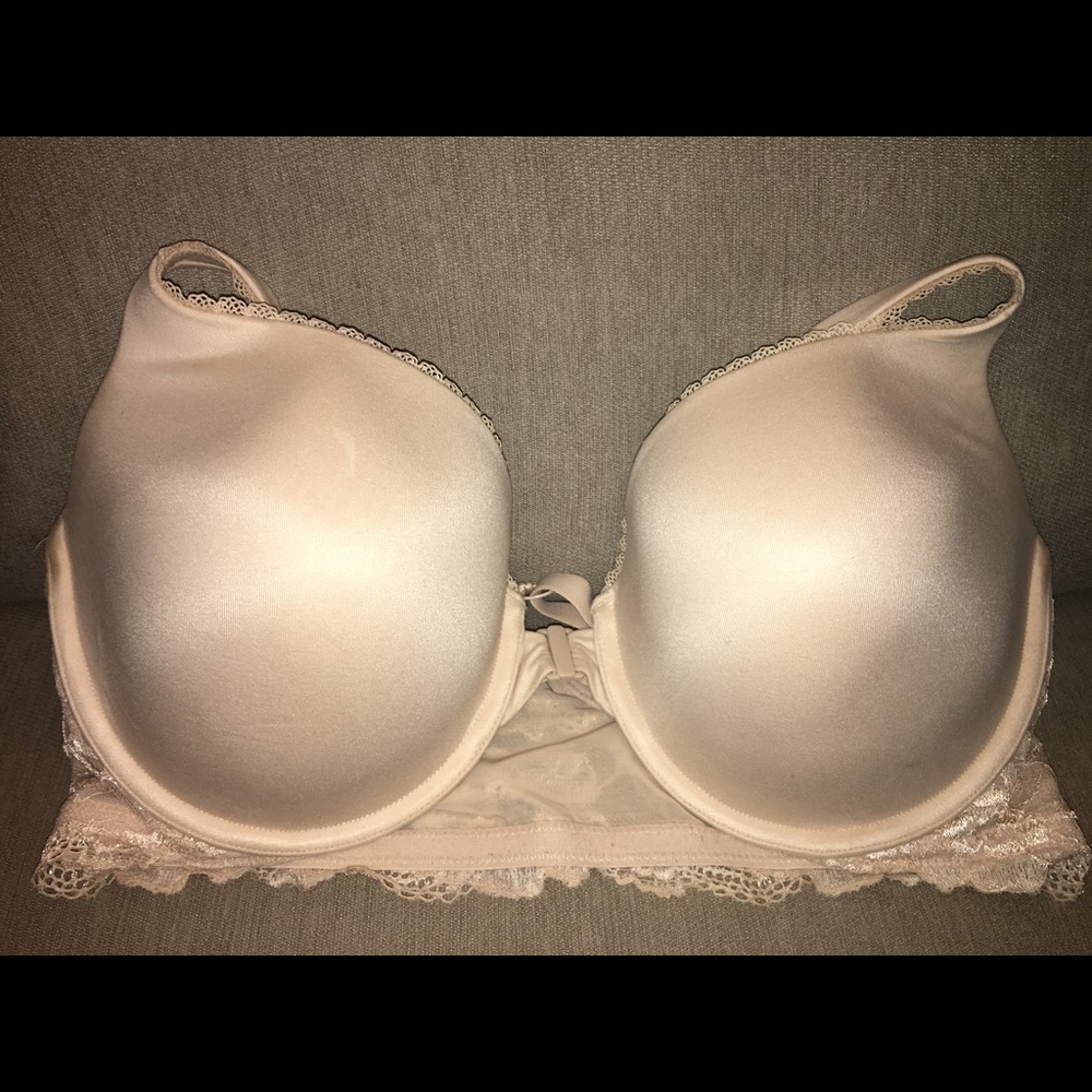 Victoria's Secret body by Victoria racerback bra