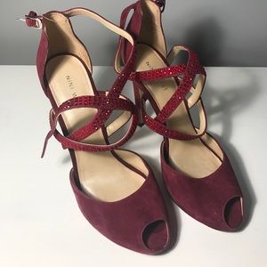 Nine West maroon scrappy heels