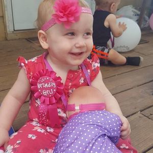 Meet your Posher, Laura