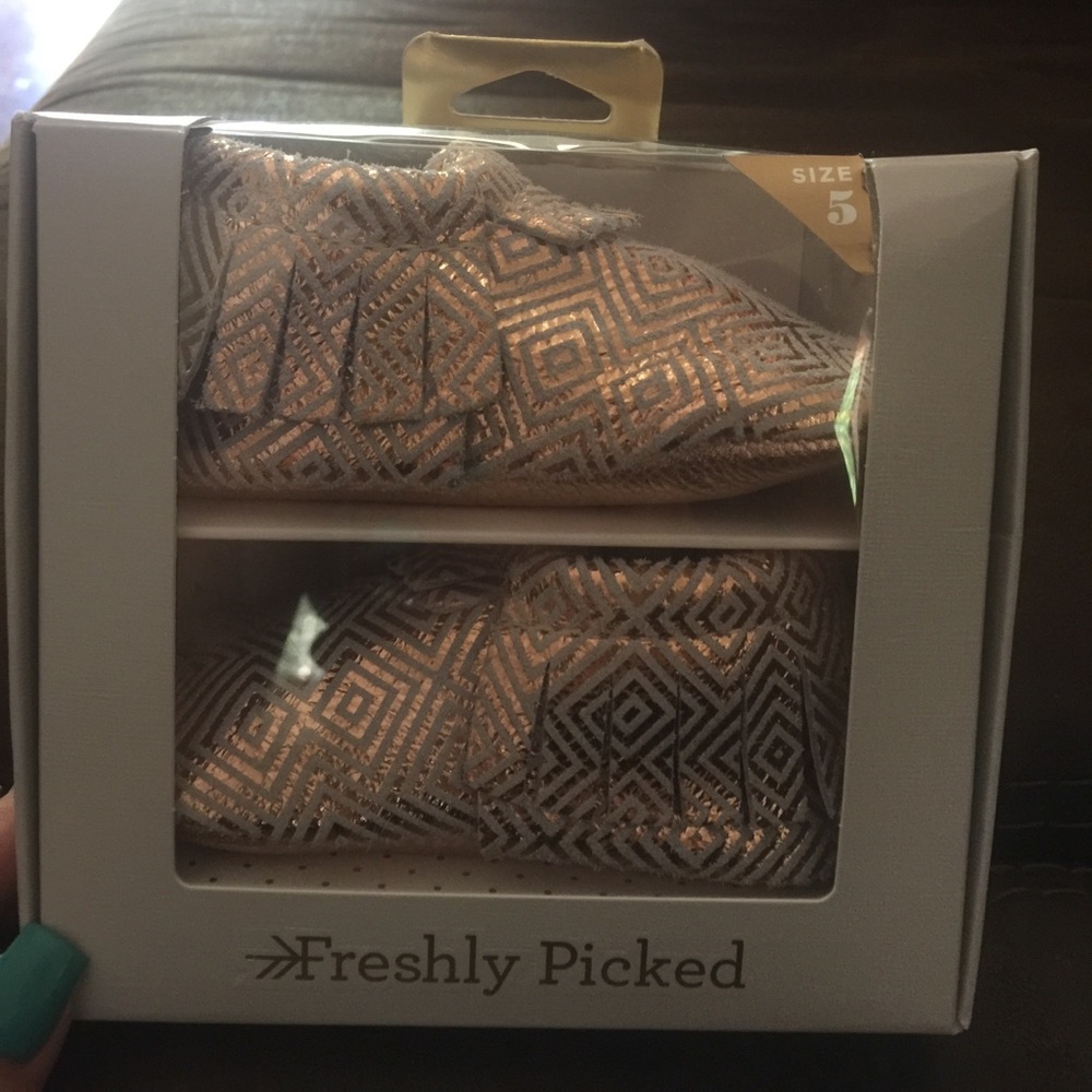 Brand new Freshly Picked Mocs