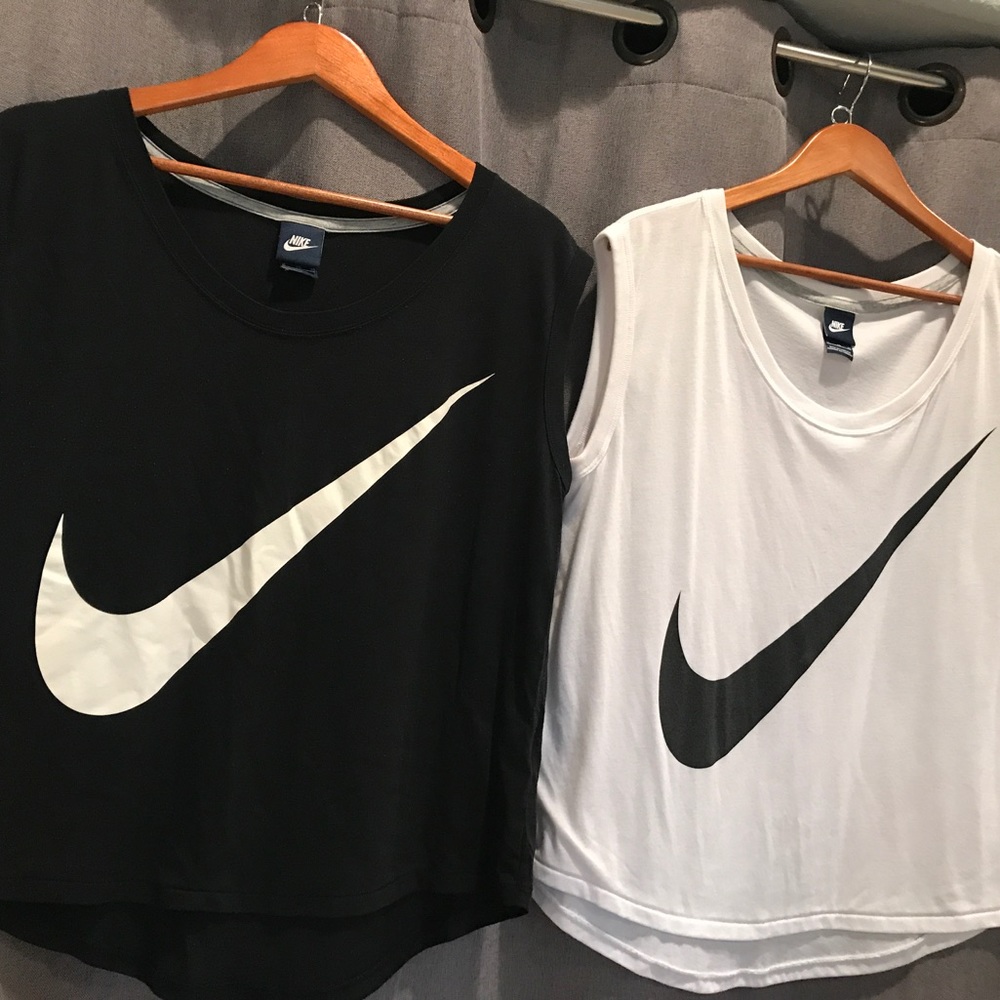NIKE relaxed muscle tank bundle!