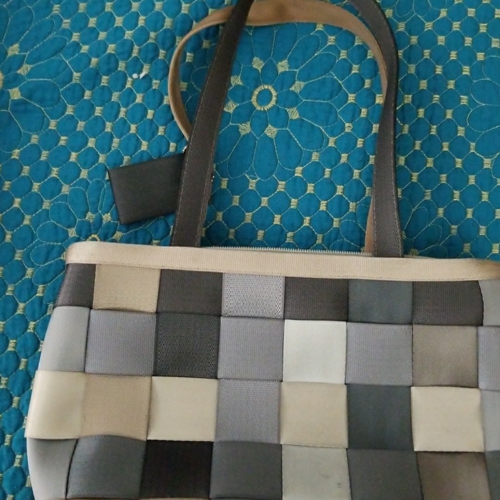 Harvey's original seatbelt treecycle bag.
