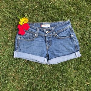 Low Rise Levi's Shorts