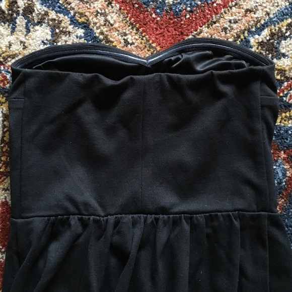 Strapless black dress - Picture 4 of 5