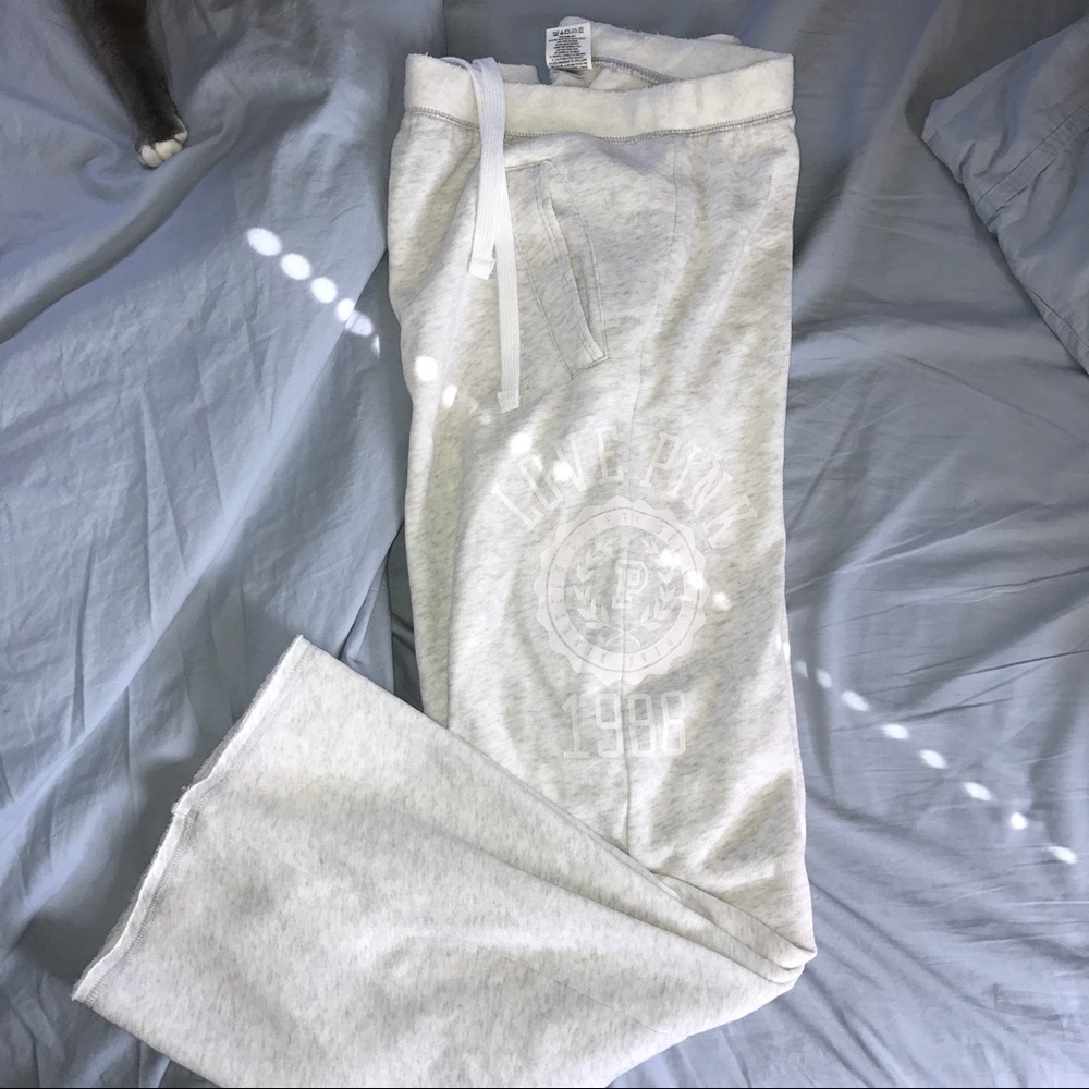 VICTORIAS SECRET LOUNGE PANTS