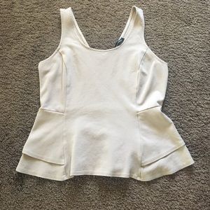 SALE 🎉 very flattering, barely worn peplum top