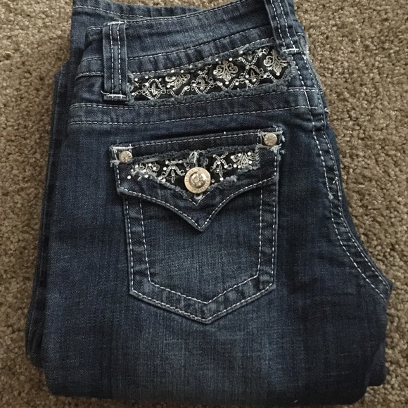 Jeans - Picture 1 of 2