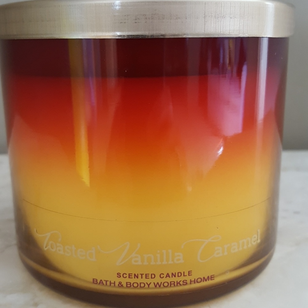 Bath and Body Works Toasted Vanilla Carmel Candle